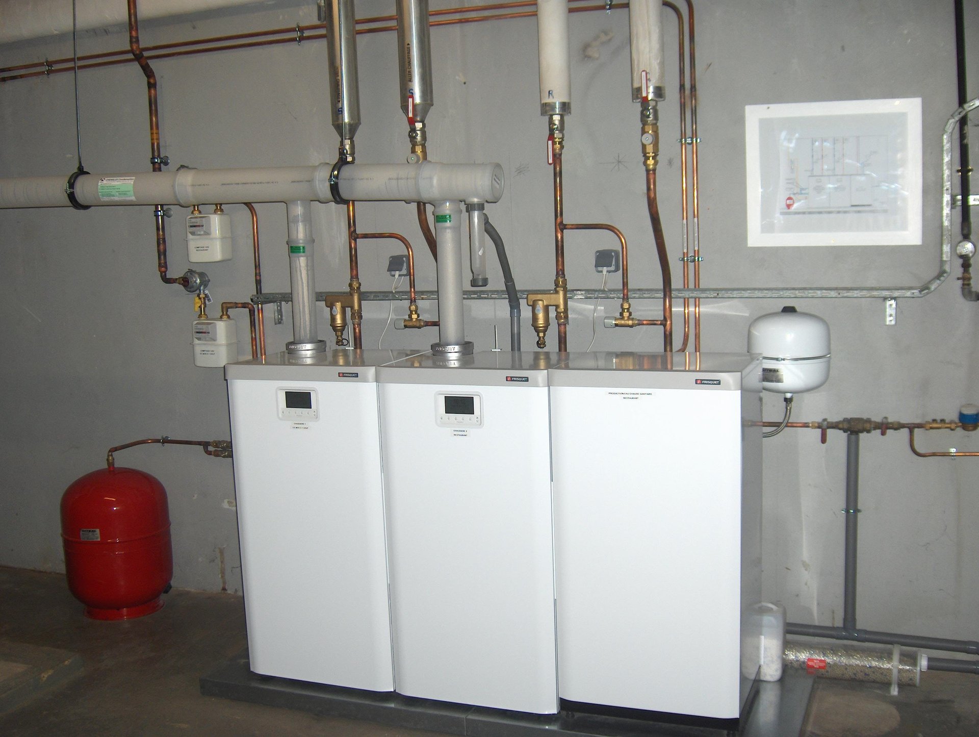 Installation de chauffage gaz avec finitions soignées